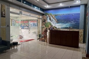 Lobby - Hotel KunLun (Thi xa Ben Cat)