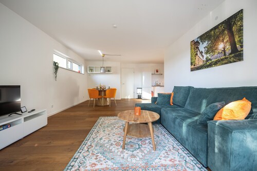 2 Zimmer | frei parken | Balkon | nähe Uniklinik