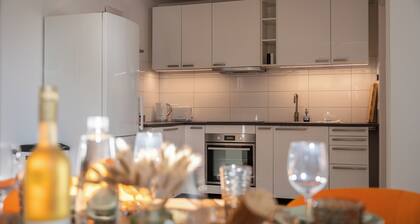 2 Zimmer | frei parken | Balkon | nähe Uniklinik