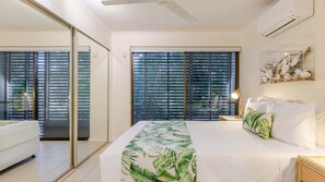 3 bedrooms, travel cot, free WiFi, bed sheets