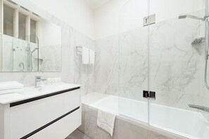 Room - Stunning Sydney Home 1 (Millers Point)