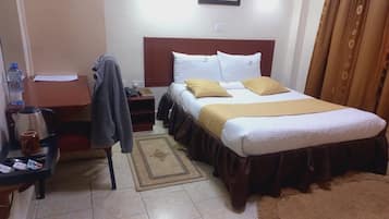 Deluxe Single Room | Free WiFi, bed sheets