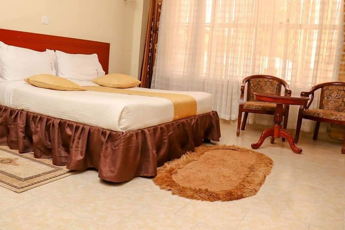 Standard Double Room | Free WiFi, bed sheets