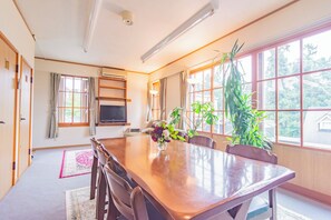 Basic Villa, Mountain View - The Snowfront Apartment Nabe Sun -HAKUBA GORYU- (Hakuba)