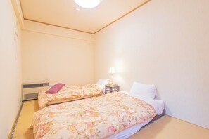 Basic Villa, Mountain View - The Snowfront Apartment Nabe Sun -HAKUBA GORYU- (Hakuba)