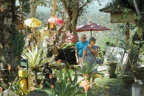 Unclassified image, 5 of 11, button - Mahagiri Resort & Restaurant (Bali)
