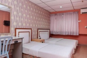 Room - Tiara Hotel (Chukai)