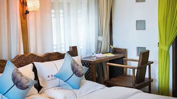 Cortinas blackout, tabla de planchar con plancha y wifi gratis
