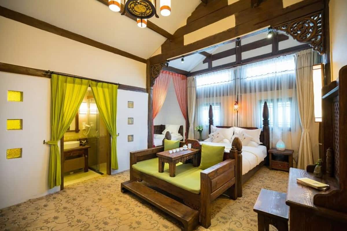 Traditional Triple Room, Courtyard View | Blackout curtains, iron/ironing board, free WiFi