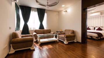 1 bedroom, laptop workspace