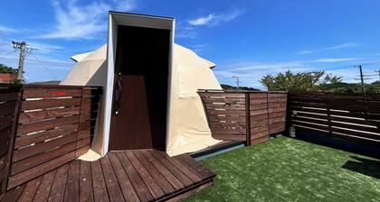 Nonsmoking Dome Tent Sea Side / Shima Mie