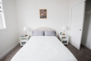 3 bedrooms, iron/ironing board, internet
