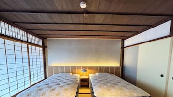 2 bedrooms, desk, free WiFi, bed sheets