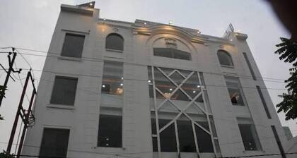 The Divine Cloud Inn