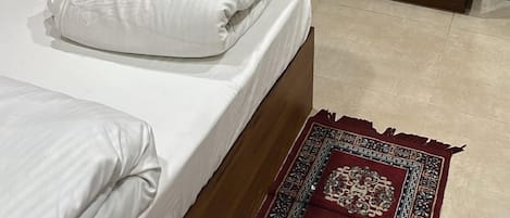 Chambre Deluxe | Lit dâappoint (supplĂ©ment), accĂšs au Wi-Fi (inclus), literie fournie