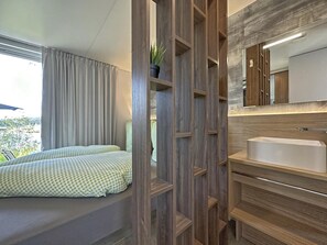 3 bedrooms, internet