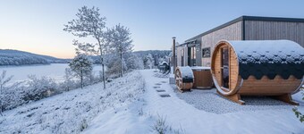 Tiny Chalet by the Lake with Sauna & Hot Tub
