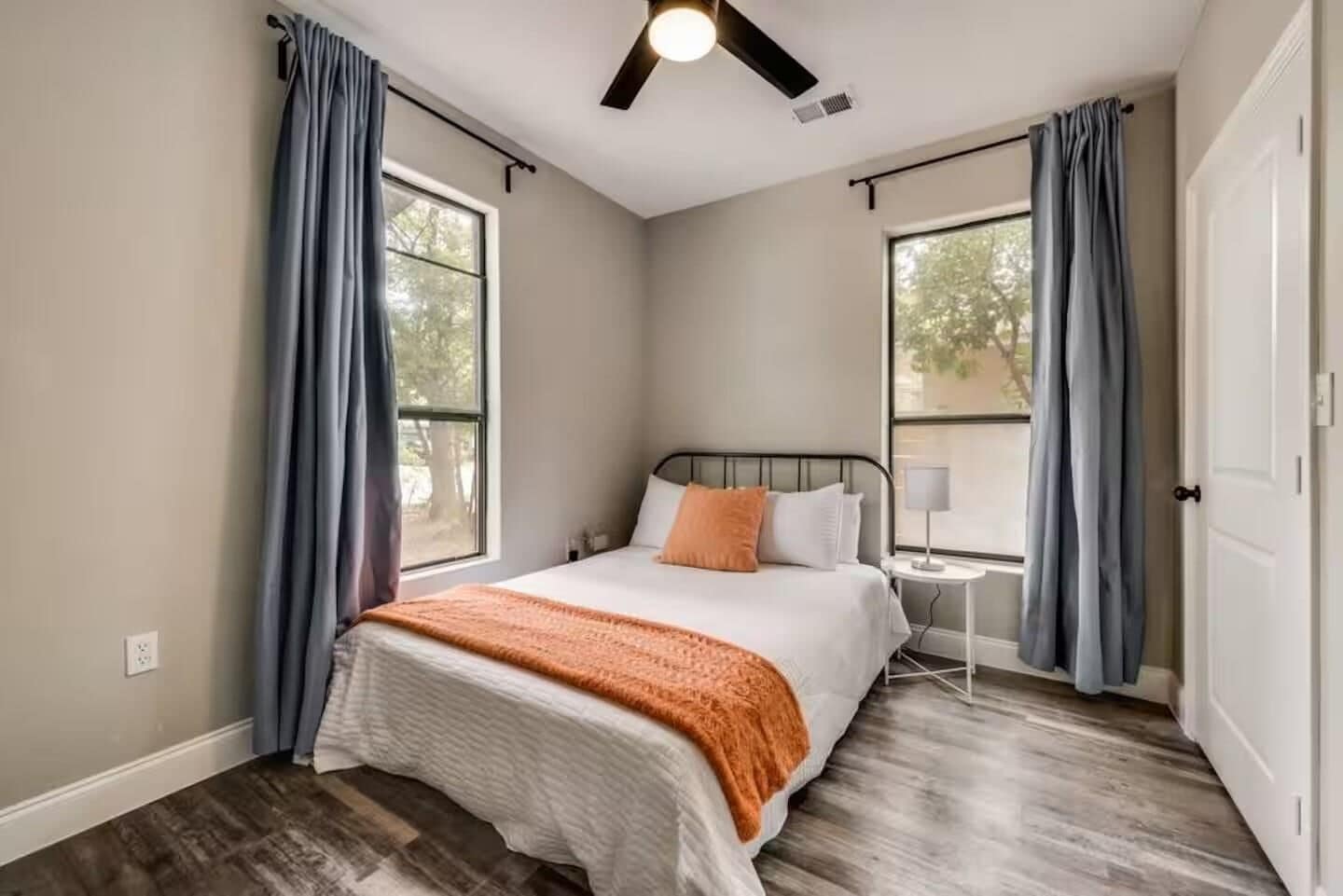 3 bedrooms, iron/ironing board, travel cot, free WiFi