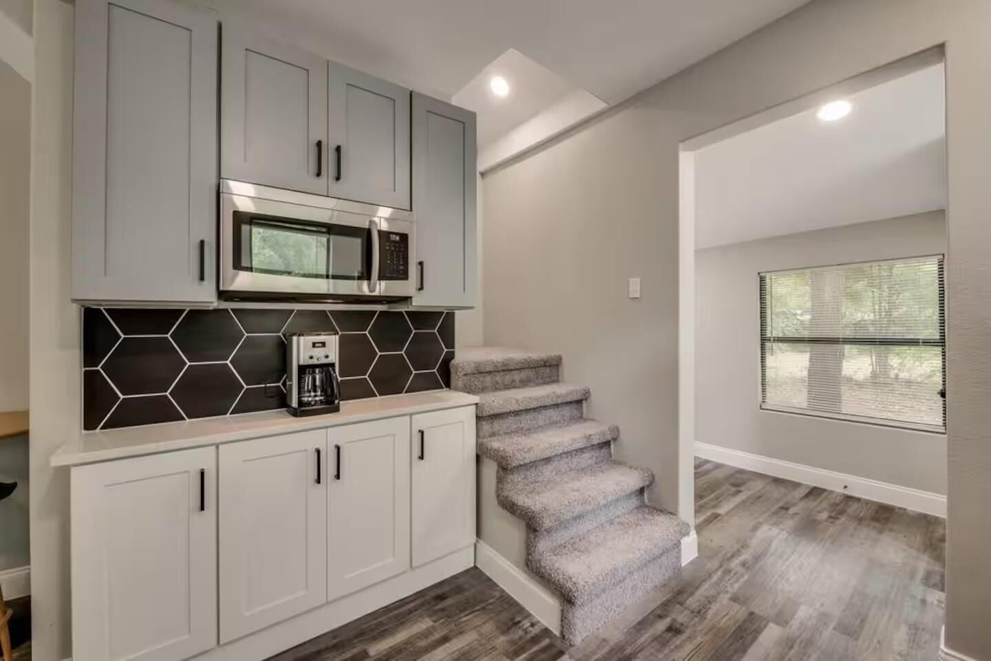 冰箱、微波炉、烤箱、炉灶