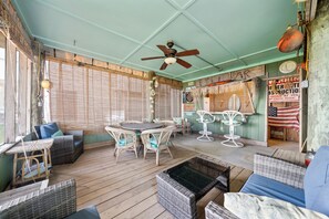 Interior detail - Last Resort (Gulf Shores)