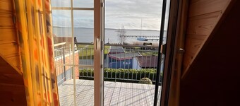 Holiday Home 'Boddenperle' with Sea View, Private Terrace and Wi-Fi
