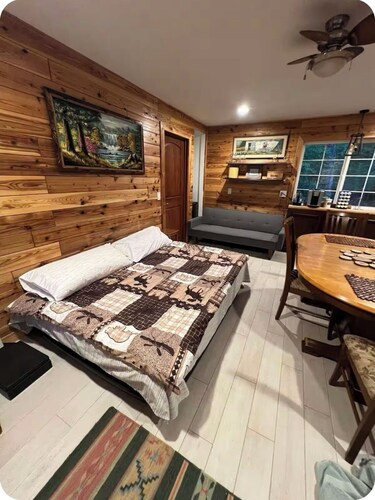 Cozy Cabin next to crossing of Snake and ST.Croix rivers in Pine City, Minnesota