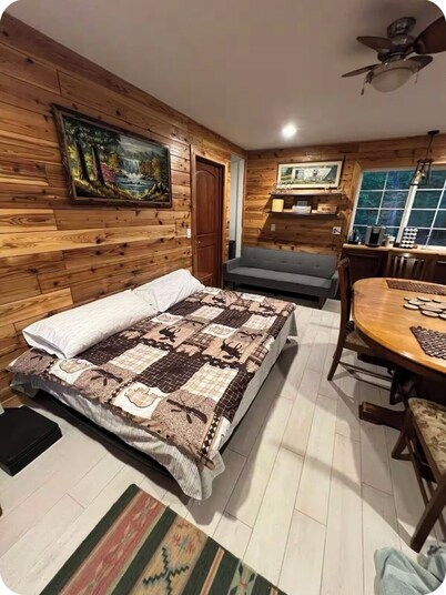 Cozy Cabin next to crossing of Snake and ST.Croix rivers in Pine City, Minnesota