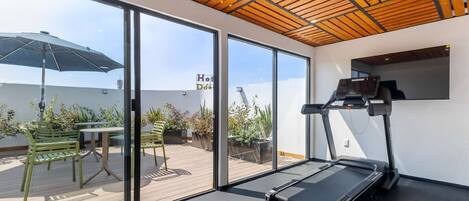 المنشأة من الداخل