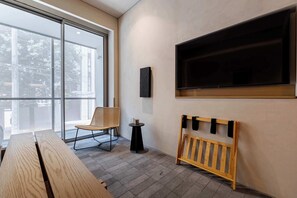 Télévision, espaces bureaux