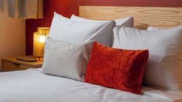 1 bedroom, desk, iron/ironing board, WiFi