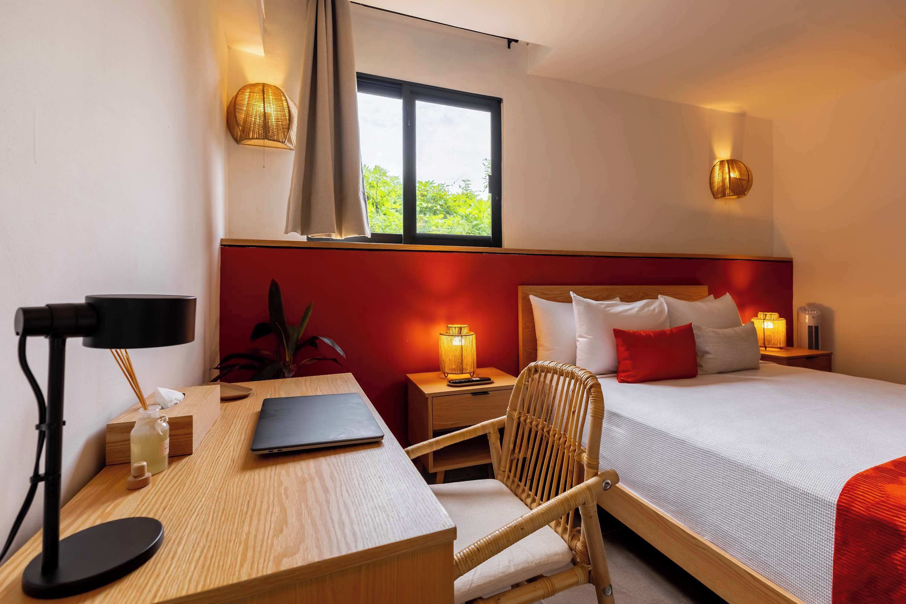 1 bedroom, desk, iron/ironing board, WiFi