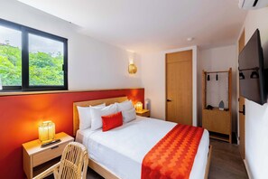 9 quartos, escrivaninha, ferros/tábuas de passar roupa, Wi-Fi