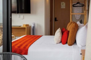 1 bedroom, desk, iron/ironing board, WiFi