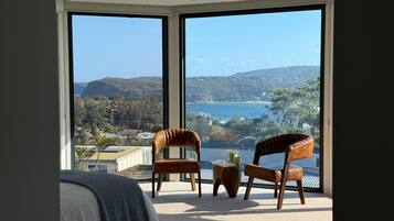 5 عدّة غرف نوم ومكتب ومكواة/لوح كي وسرير سفر