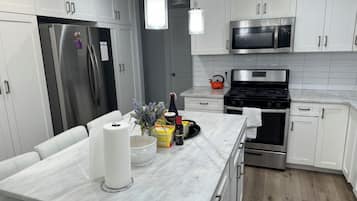 Habitación con 1 cama matrimonial o 2 individuales | Cocina privada