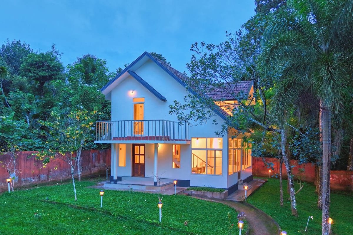 Scottish Villa | Iron/ironing board, free WiFi