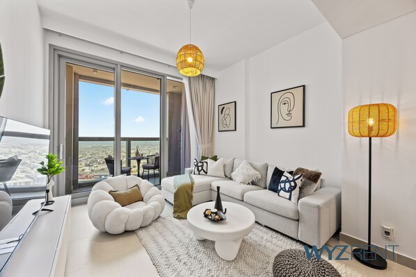 En 55-tommers smart-TV med digitale kanaler samt Netflix