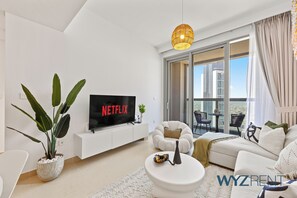 تلفزيون ذكي، برامج وأفلام نتفليكس، خدمات بث