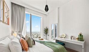 Leilighet – standard, byutsikt | Safe på rommet, lydisolert, strykejern/-brett og barnesenger (inkludert)