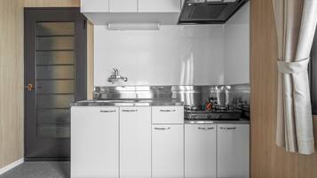 Tủ lạnh, lò vi sóng, bếp nấu, lò nướng bánh mì