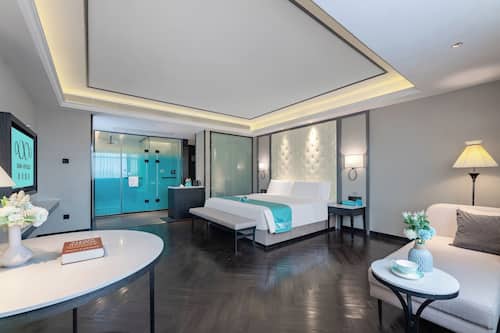 Business Double Room, City View