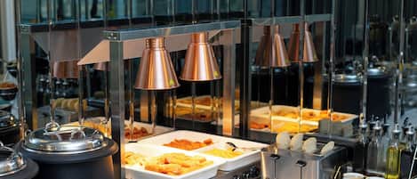 Free daily self-serve breakfast