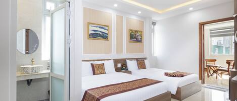 Superior Quadruple Room | Desk, blackout drapes, free WiFi