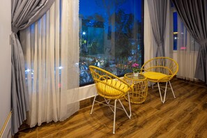 豪華雙人房 | 書桌、筆電工作空間、遮光布/窗簾、免費無線上網