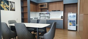 Family Triple Room | Private kitchen | Mini-fridge, cookware/dishes/utensils - Romance Hotel (Da Lat)