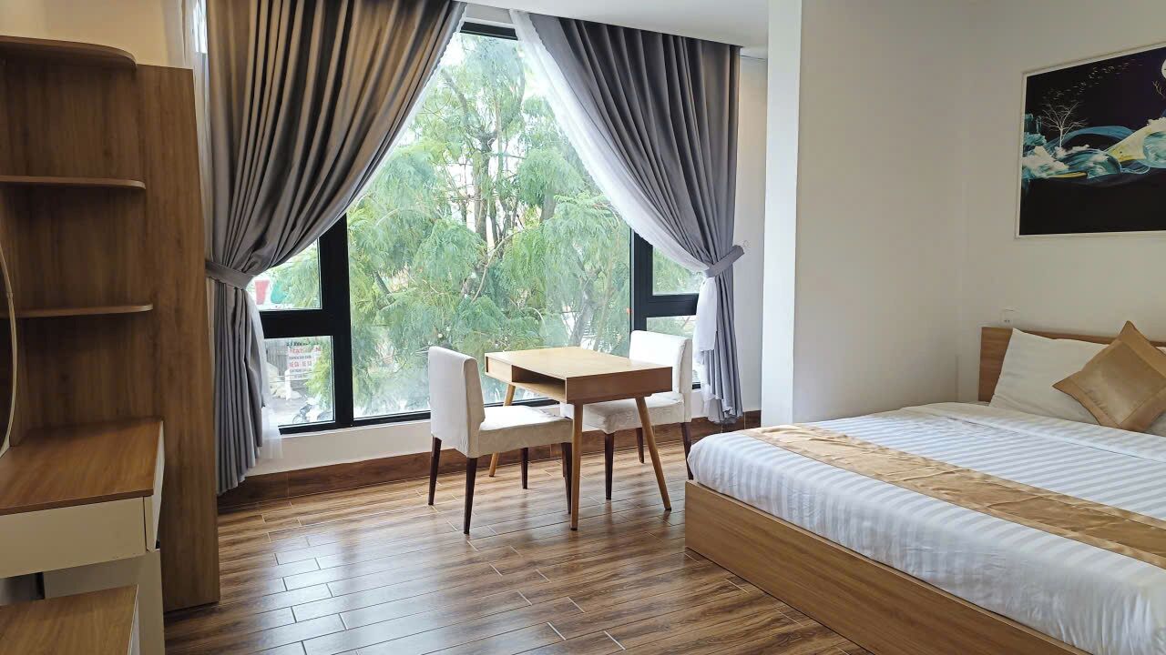 Superior Double Room | Desk, laptop workspace, blackout drapes, free WiFi