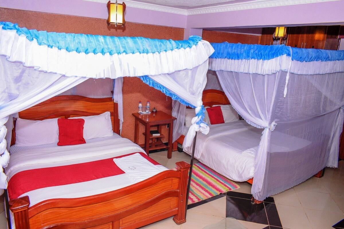 Deluxe Twin Room | Free WiFi, bed sheets