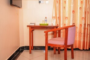 Deluxe Double Room | Free WiFi, bed sheets