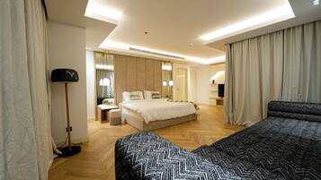 4 Schlafzimmer, BĂŒgeleisen/BĂŒgelbrett, WLAN, BettwĂ€sche