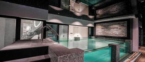 Piscine couverte